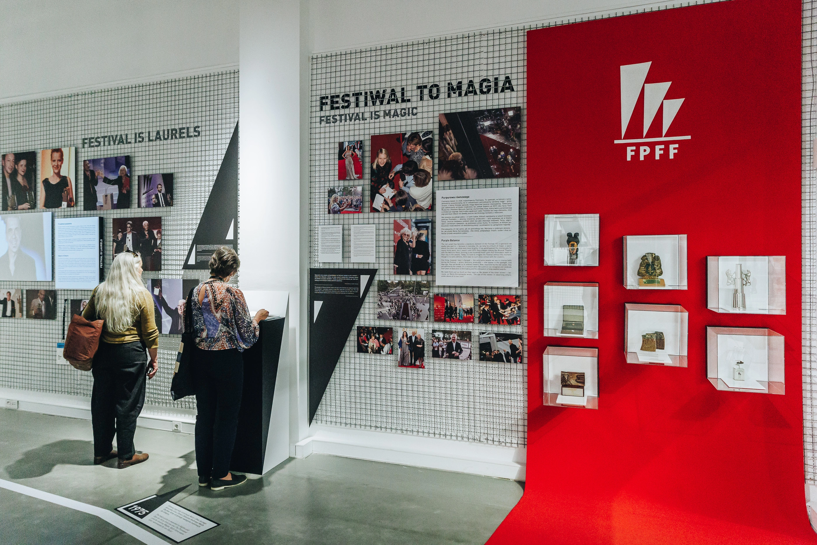 Wystawa Na fali czasu. Sekcja Festiwal to magia.