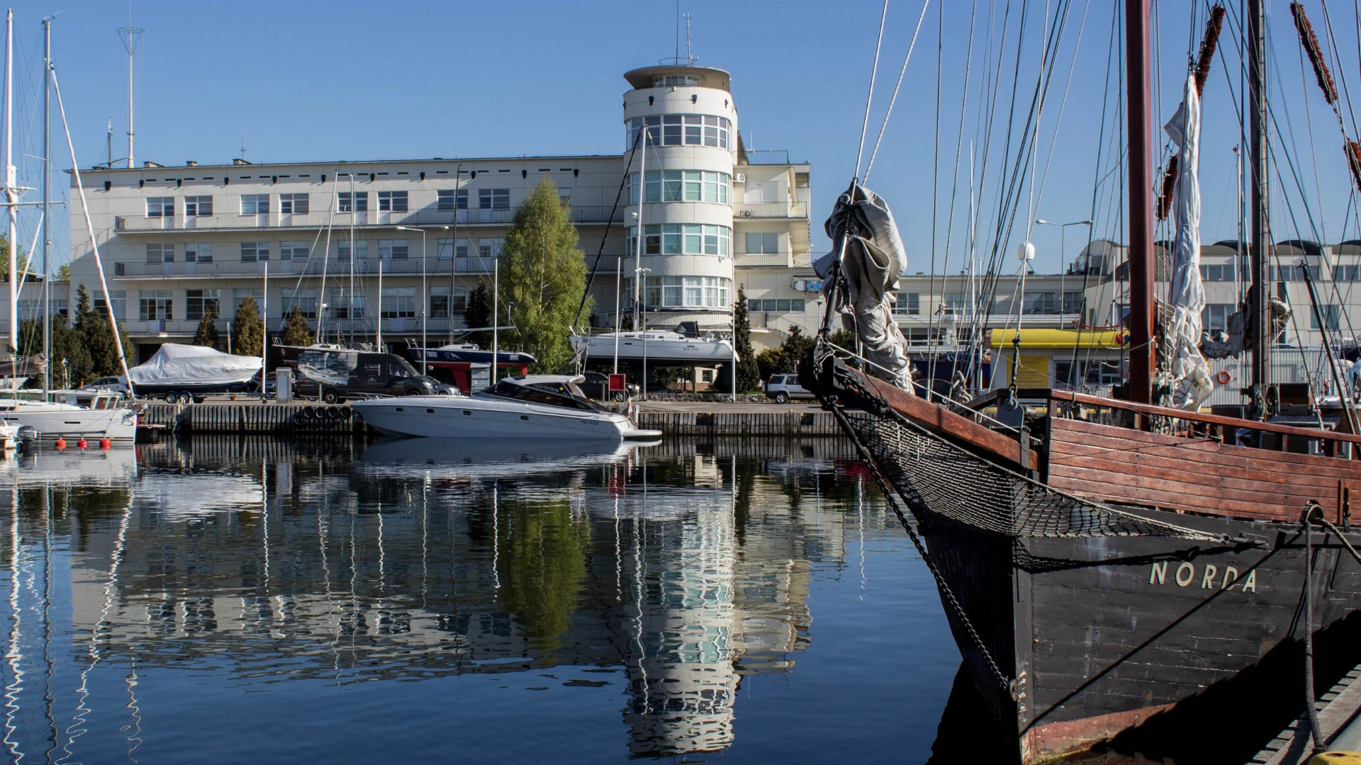 Tours of the Gdynia Modernism Route 