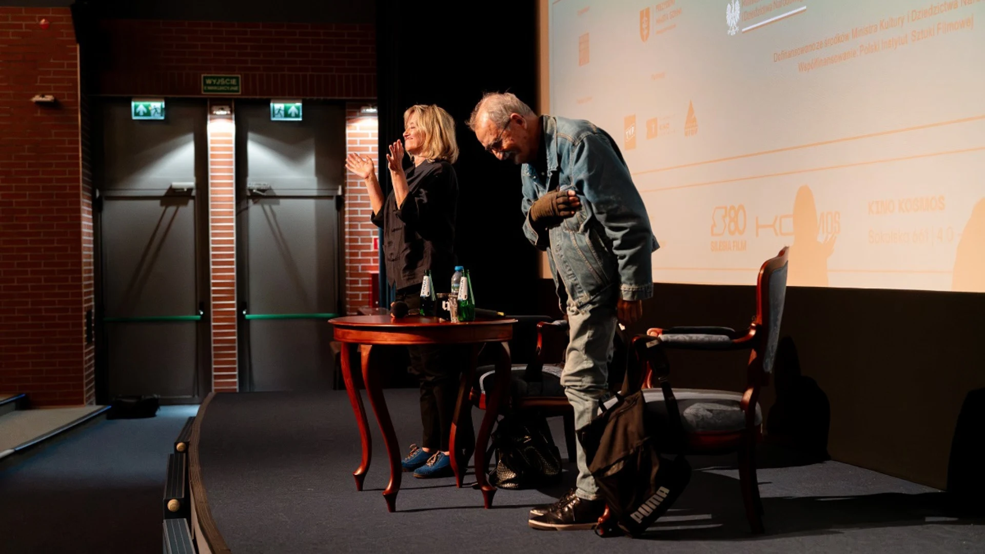 50na51_Kino Kosmos
