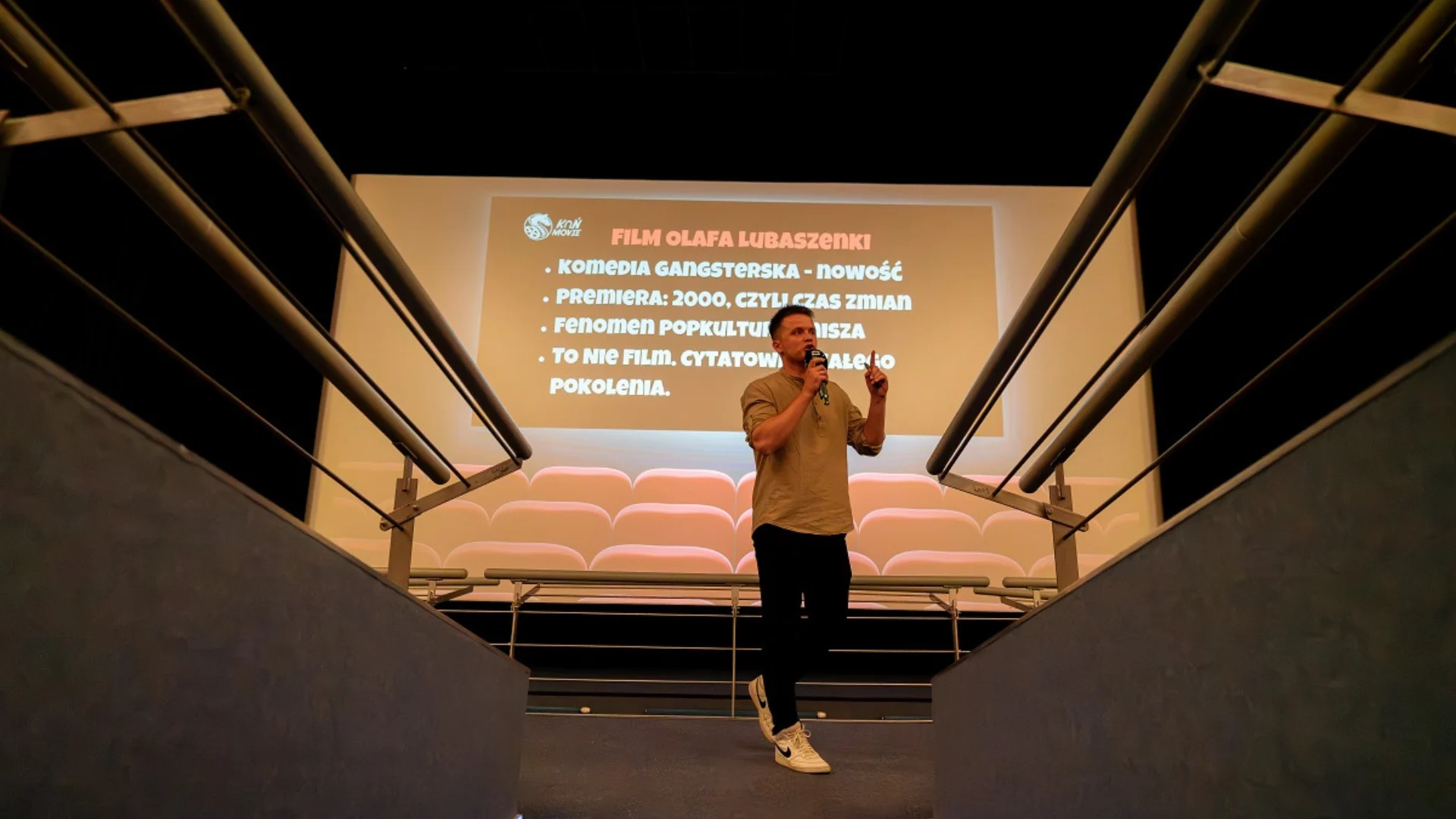 50na51_Kino Kosmos_1