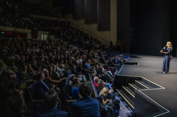 Uroczysty pokaz na Dużej Scenie w Teatrze Muzycznym