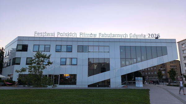 Darmowa komunikacja miejska w Gdyni dla uczestników_czek FPFF