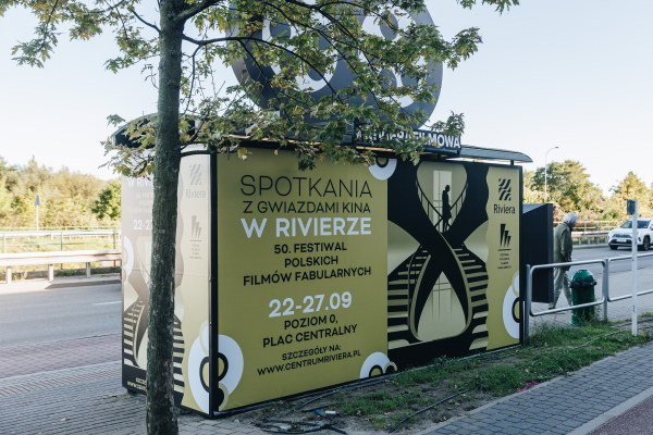 Przystanek przed Centrum Riviera