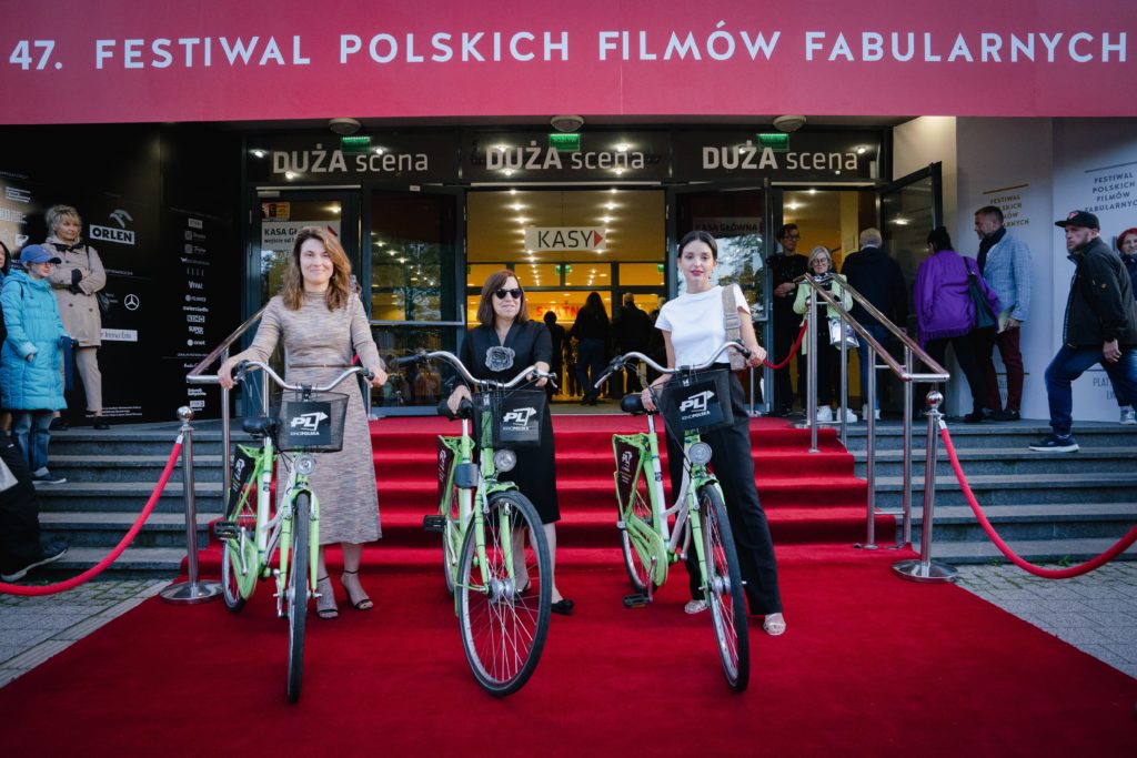 Bicycle Station – Kino Polska